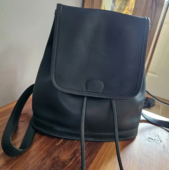 Coach | Bags | Coach Vintage Black Leather Backpack | Poshmark display picture 1